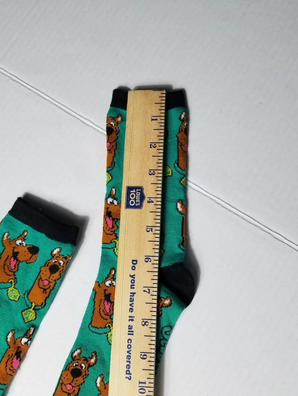 NWOT SCOOBY-DOO GRAPHIC CREW SOCKS
